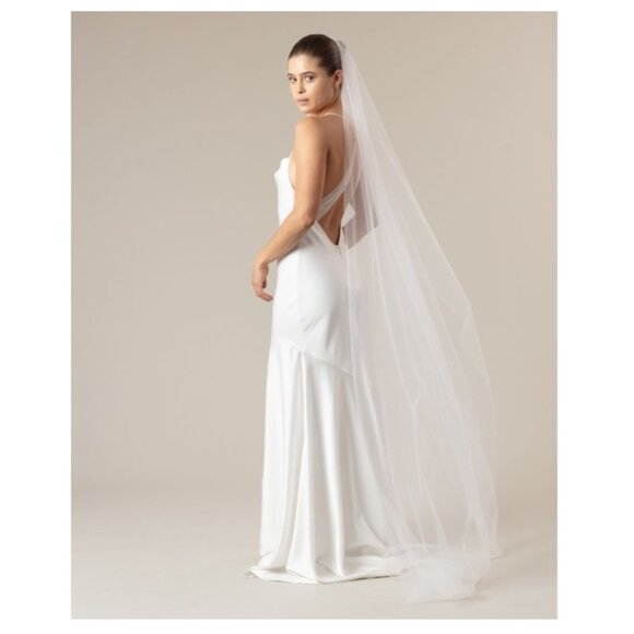 Ofrenda Studio Ursa Veil in Off White One Size New Womens Wedding Bridal Bride - Picture 13 of 13